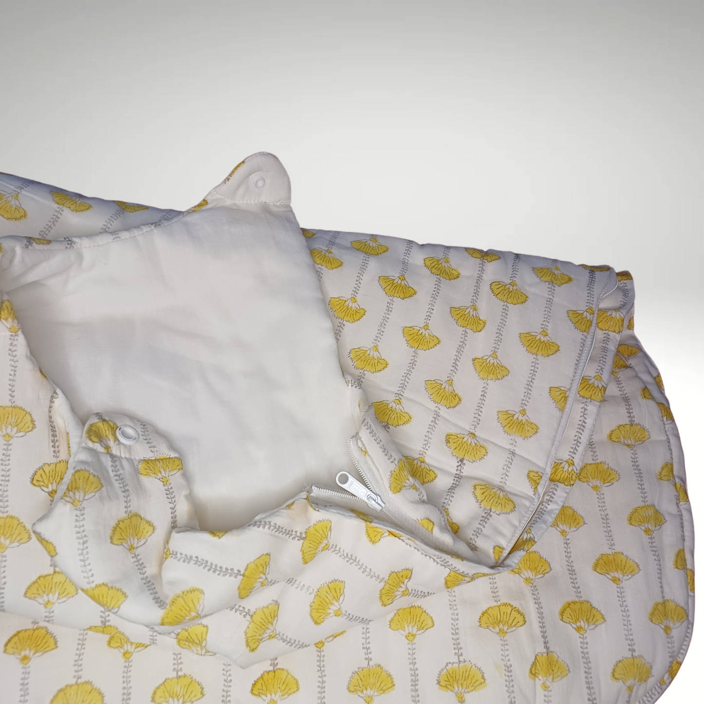 cream and yellow block print Quilt set