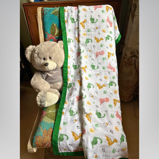 Dino quilt muslin